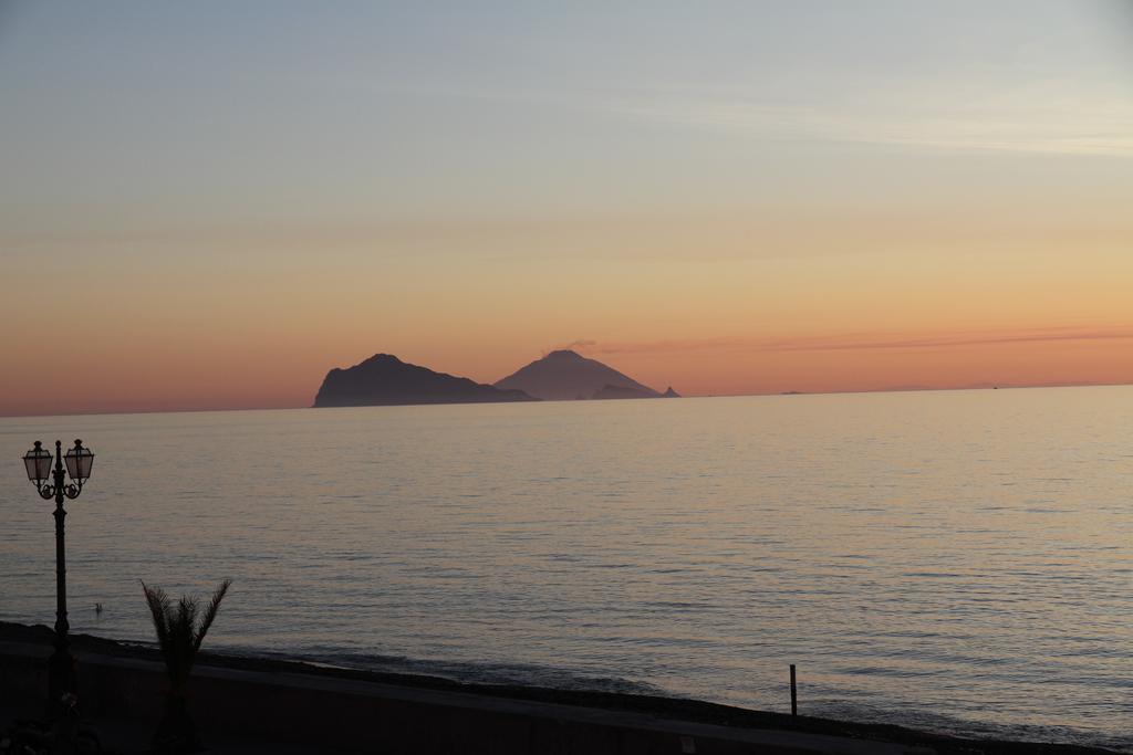 Punta Lena Villa Lipari  Eksteriør billede